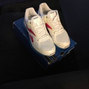 Reebok Vibetech Solarvibe running sneakers